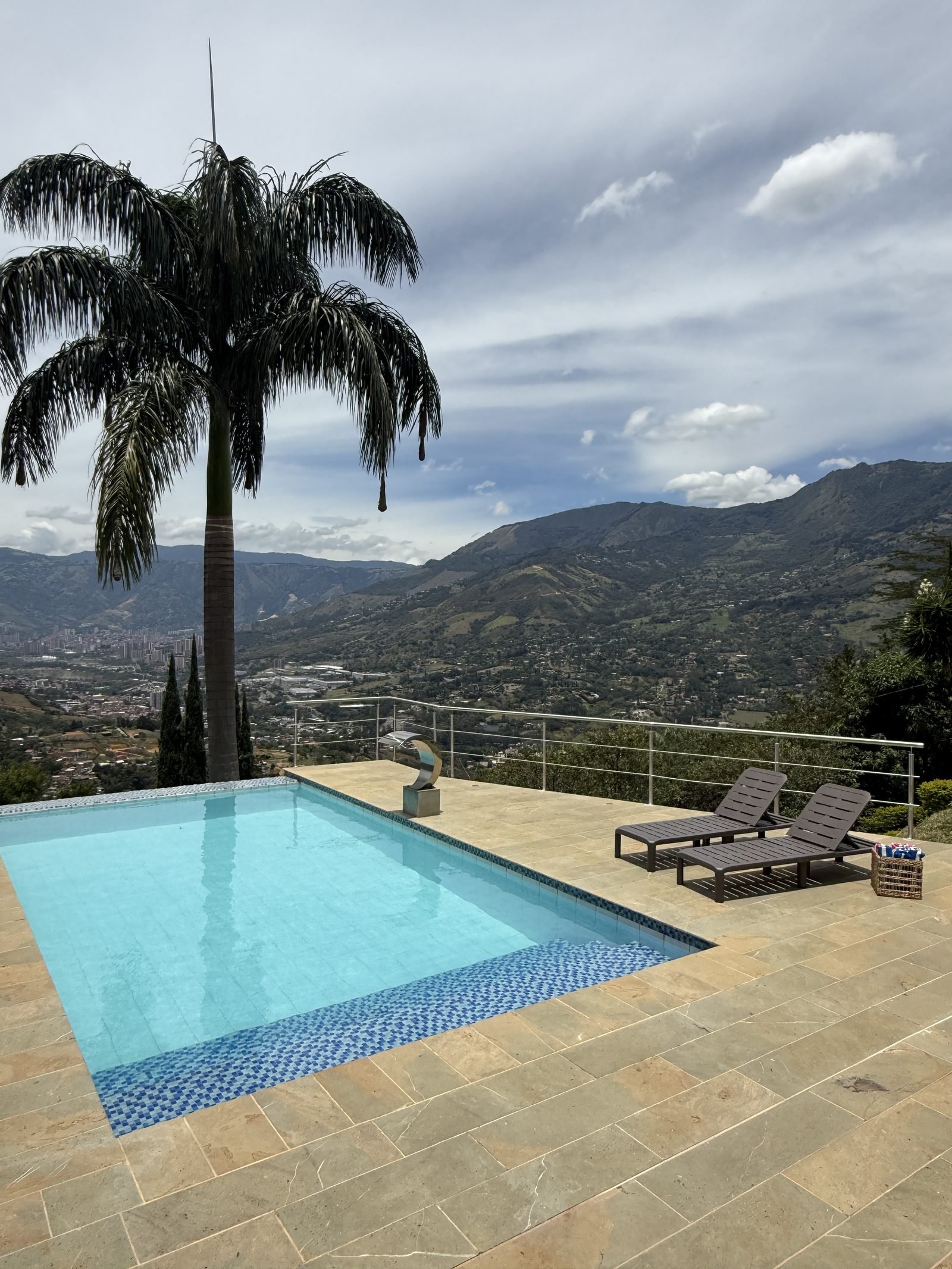 Finca con piscina en Copacabana